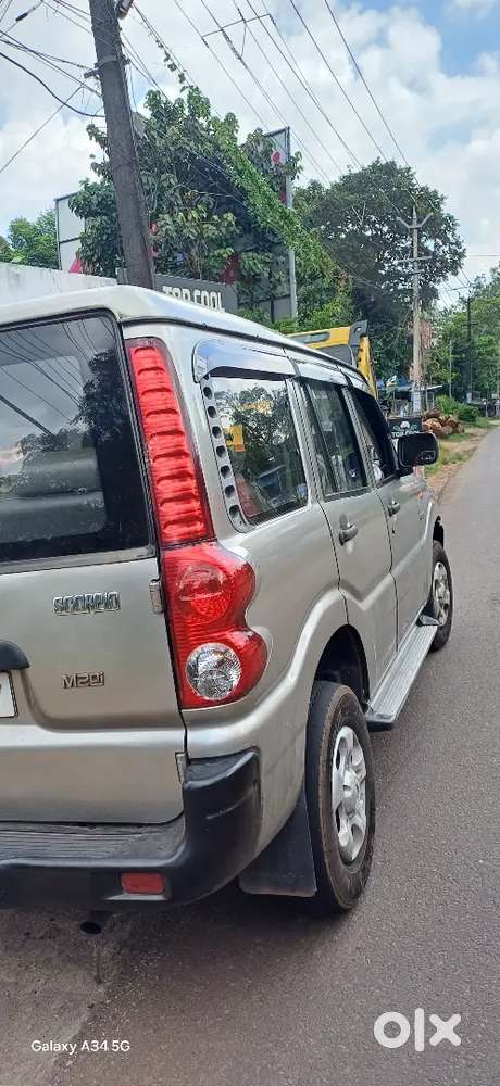 Mahindra Scorpio M2d