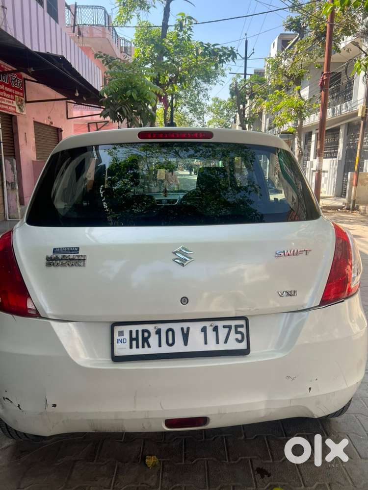 Maruti Suzuki Swift Vxi Petrol+manual