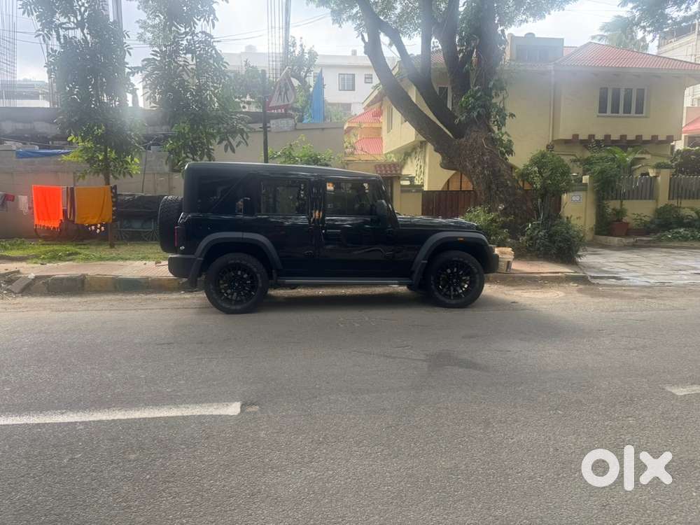Mahindra Thar Roxx Petrol 2026 - 1500 Kms Only