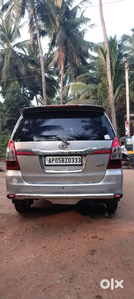 Toyota Innova 2012 Diesel 400000 Km Driven