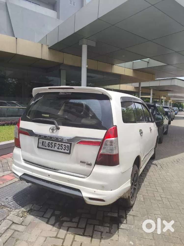 Toyota Innova 2007 Diesel Manual. New A/c, Good Condition