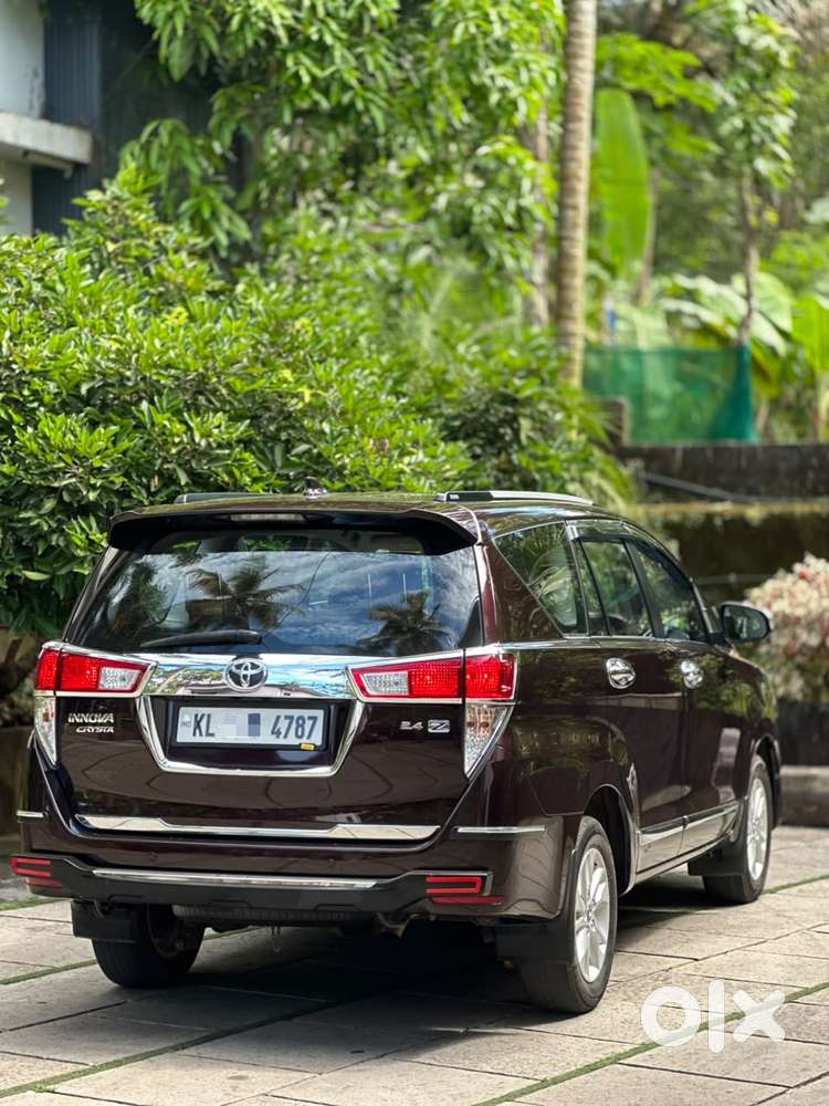 Toyota Innova Crysta 2.4 V, 2017, Diesel