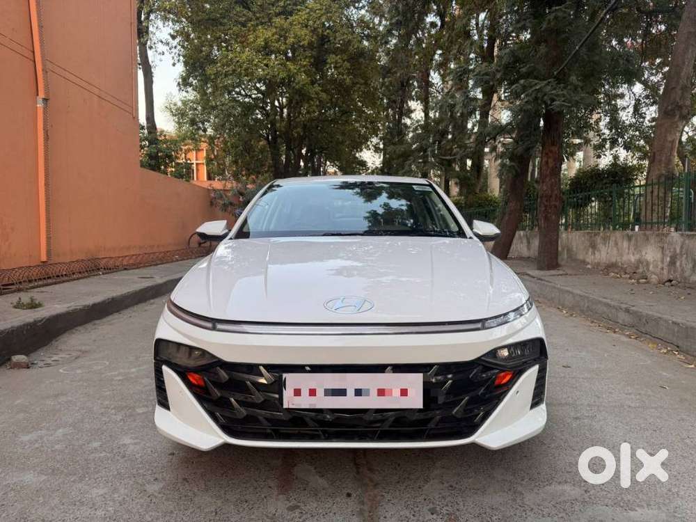 Hyundai Verna 1.5 Sx Petrol Mt, 2023, Petrol