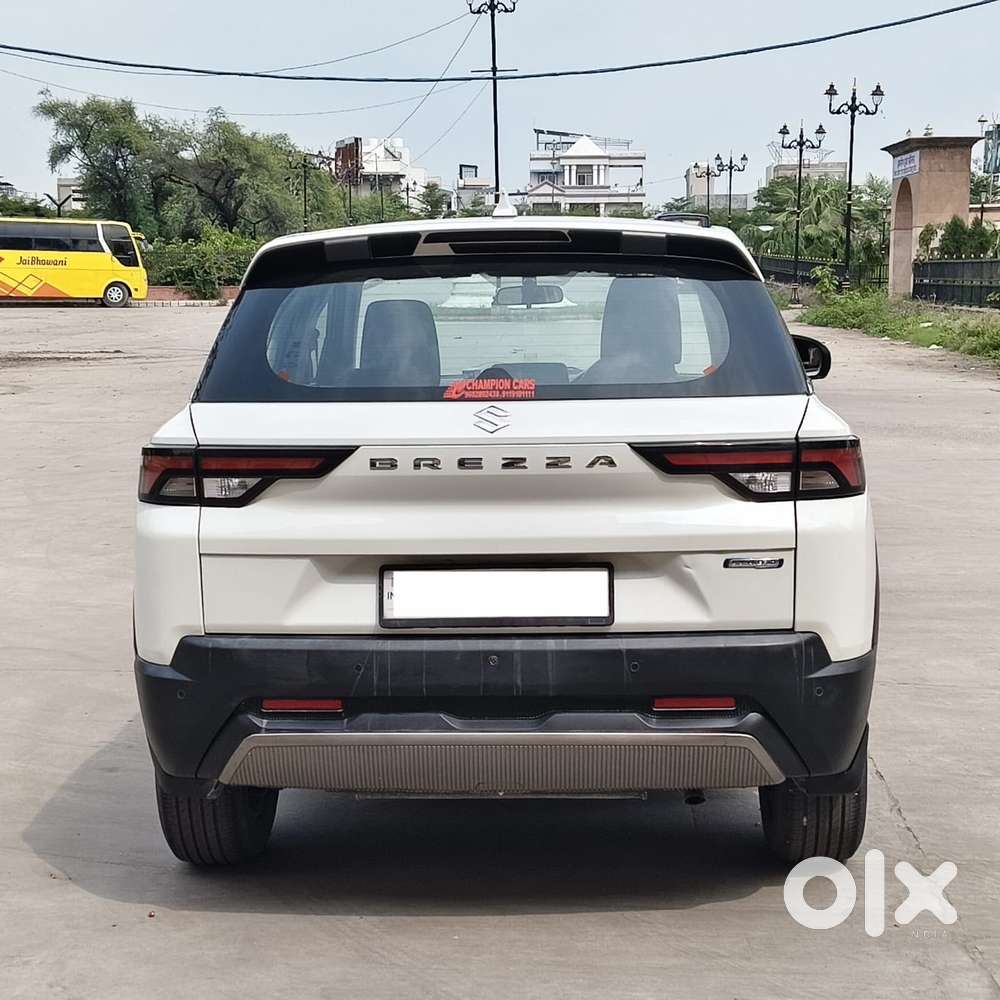 Maruti Suzuki Brezza 1.5 Vxi Smart Hybrid, 2023, Petrol