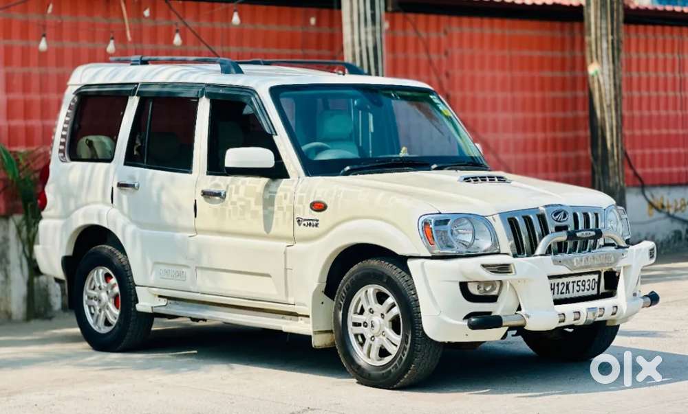 Mahindra Scorpio Vlx 2wd Bsiv, 2014, Diesel