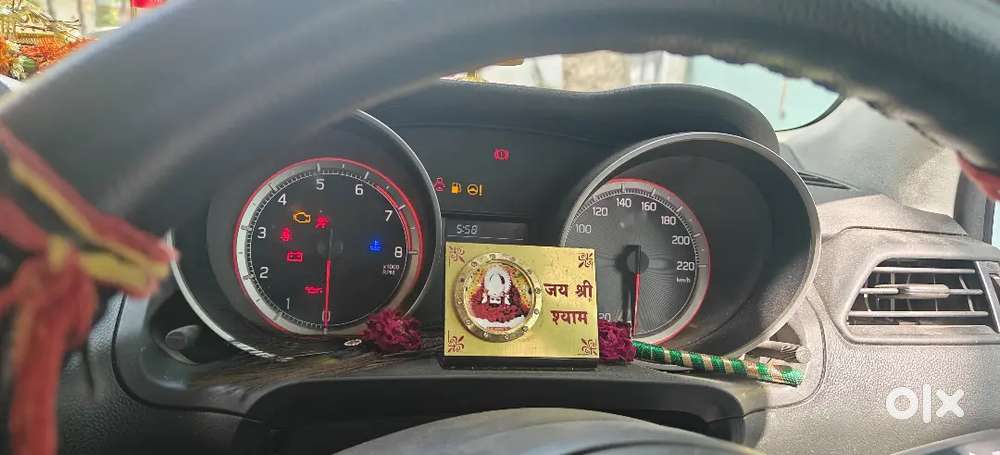 Okay Condition Mein Service Bhi Abhi Karvai Hai  New Tyre Hai