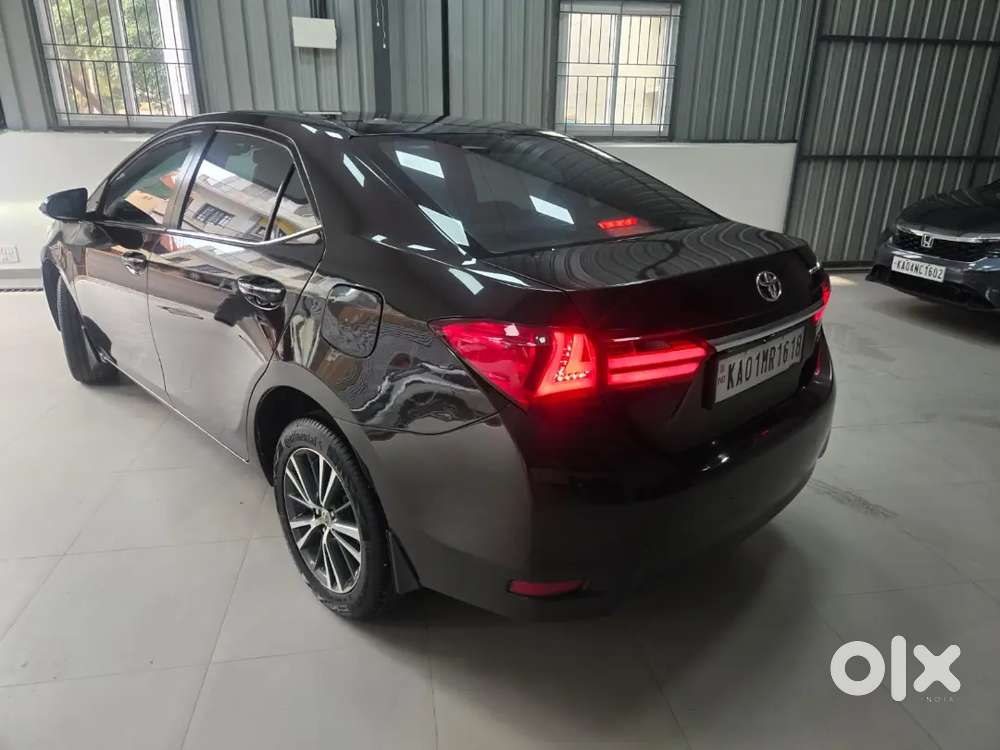 Toyota Corolla Altis Petrol At