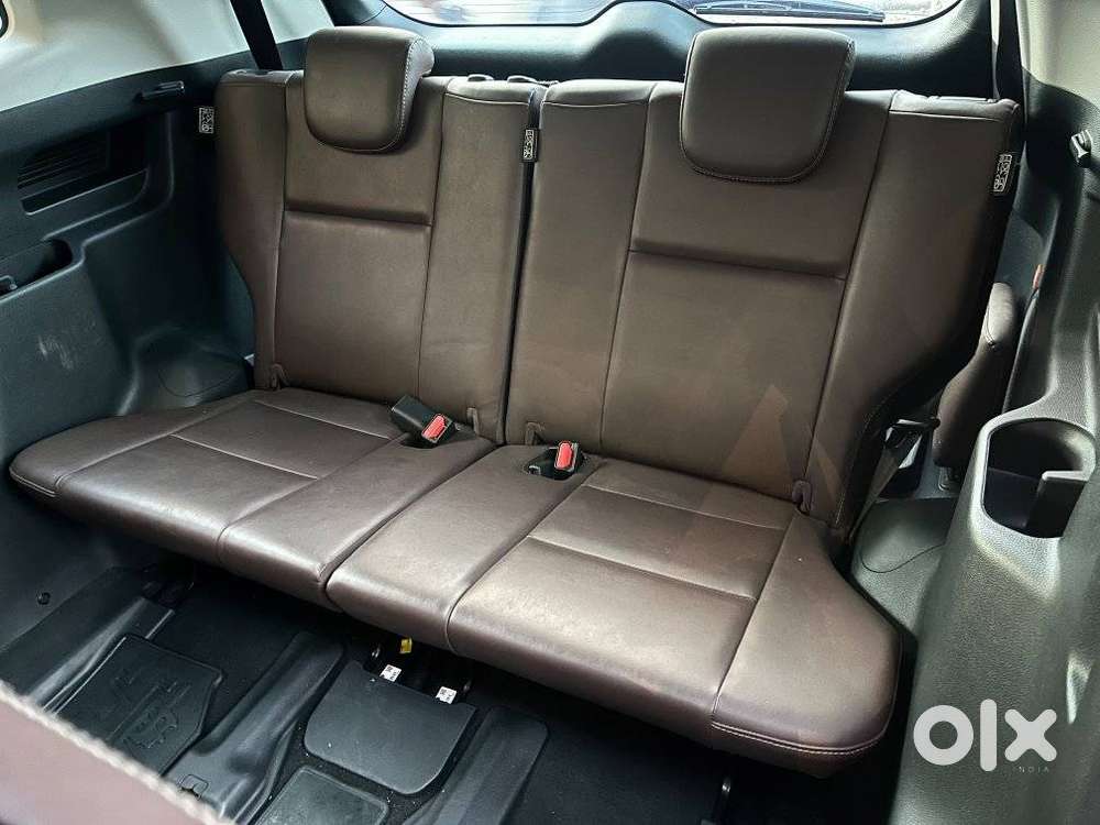 Toyota Innova Hycross 2.0 Zx (o) Hybrid 7 Str, 2025, Petrol