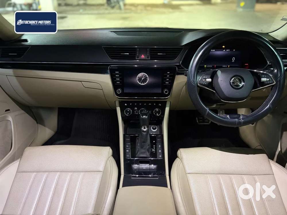 Skoda Superb 2.0 L&k Tsi At, 2023, Petrol
