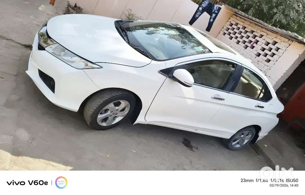 Honda City Zx 2015 Diesel 750000 Km Driven