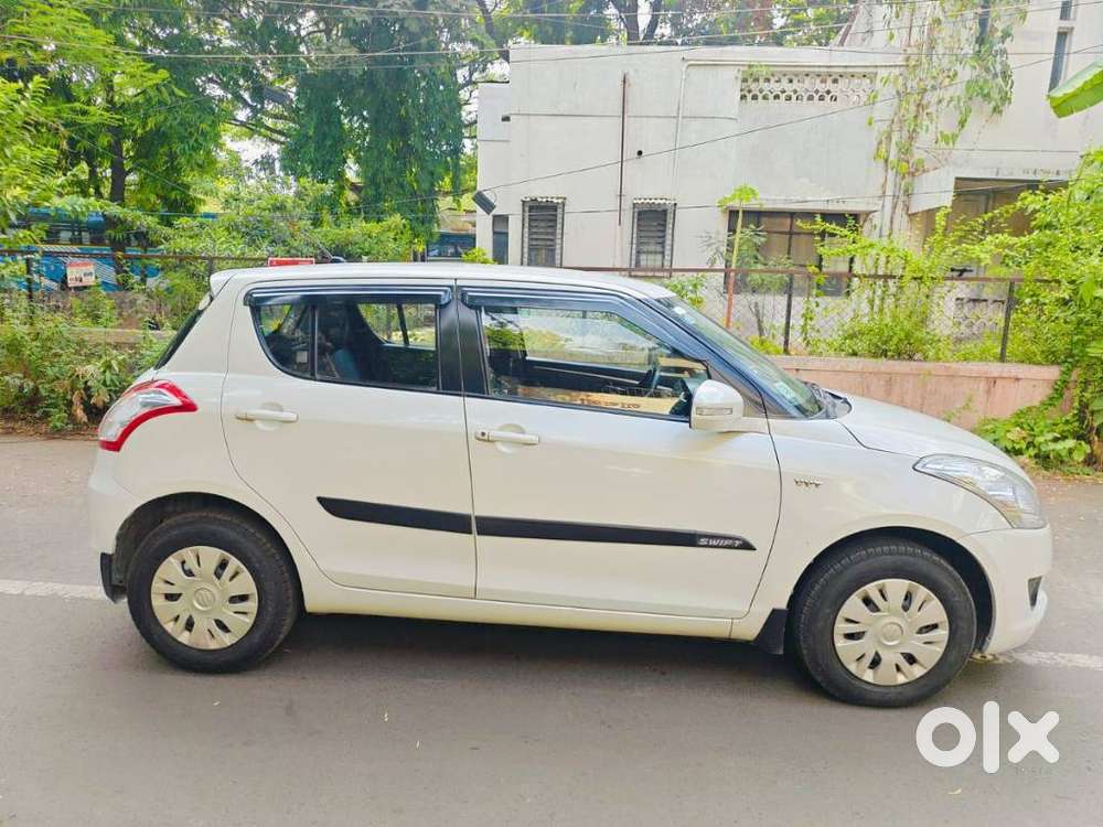 Maruti Suzuki Swift 1.2 Vxi (o), 2014, Petrol