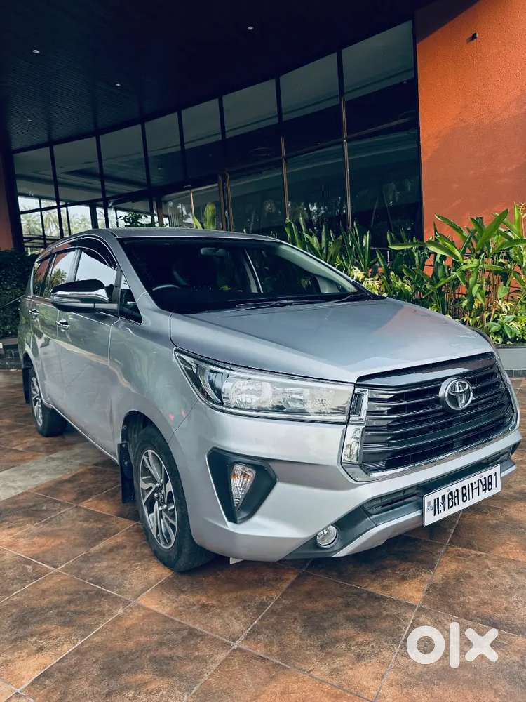 2022 Crysta Single Ownership 2lakh Kilometers