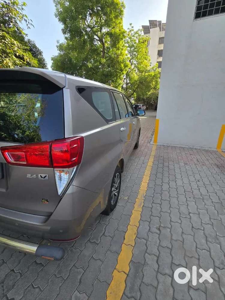 Toyota Innova Crysta 2021 Diesel 65000 Km Driven