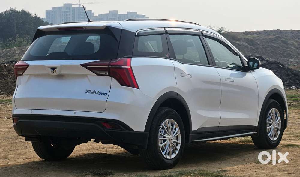 Mahindra Xuv700 Mx Diesel Mt 5 Str (e), 2023, Diesel