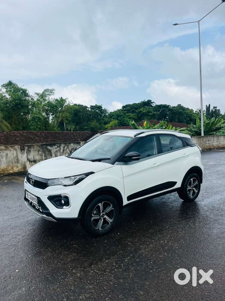 Tata Nexon 1.2 Revotron Xz Plus, 2022, Petrol