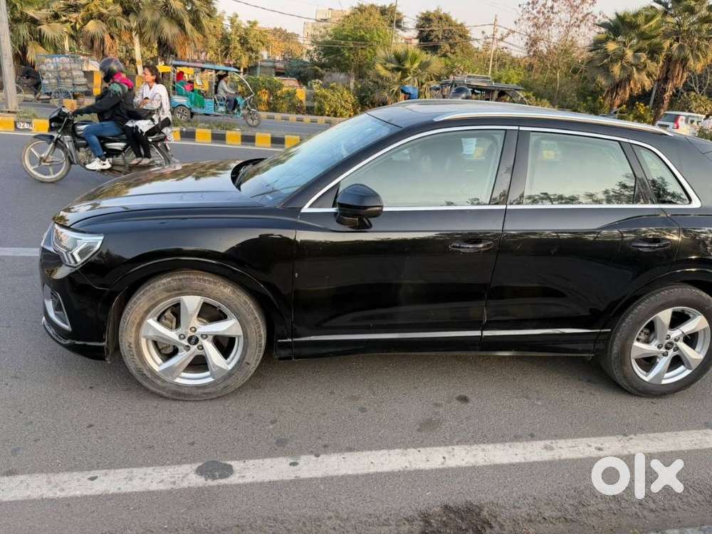 Audi Q3 40 Tfsi Premium Plus, 2023, Petrol