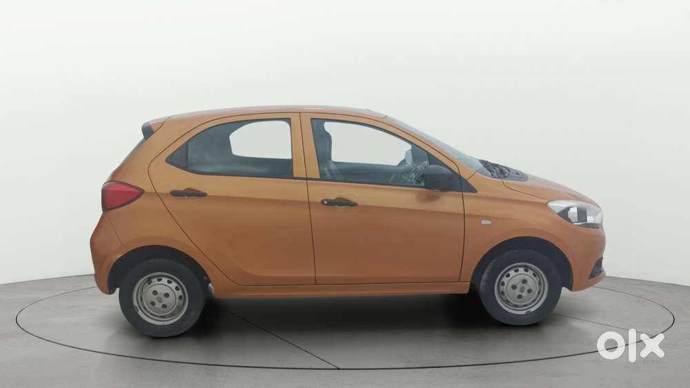Tata Tiago 1.2 Revotron Xm, 2017, Petrol