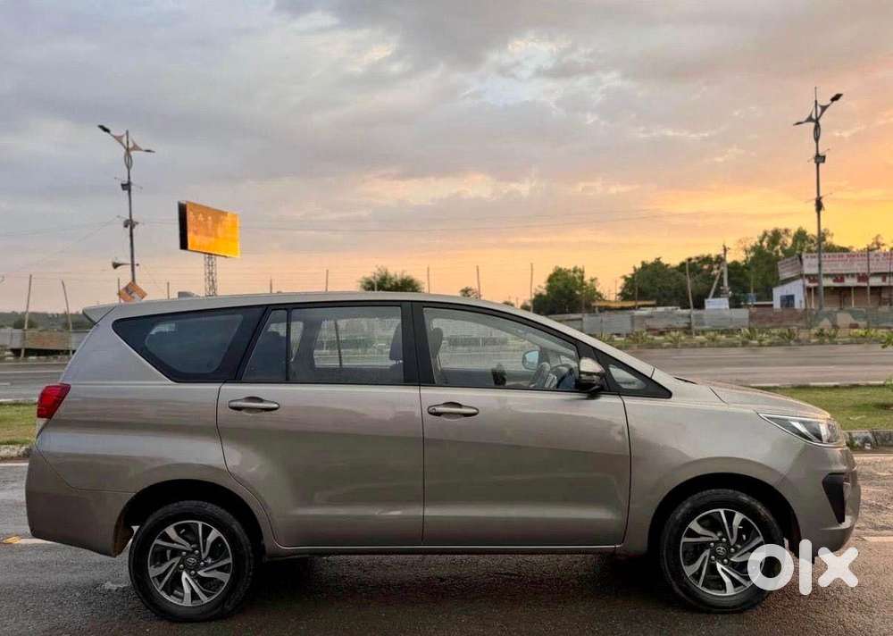 Toyota Innova Crysta [2020-ongoing] 2.4 Gx At 7 Str, 2022, Diesel