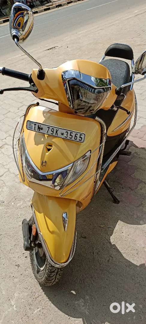 Hero pleasure plus x-tec yellow colour