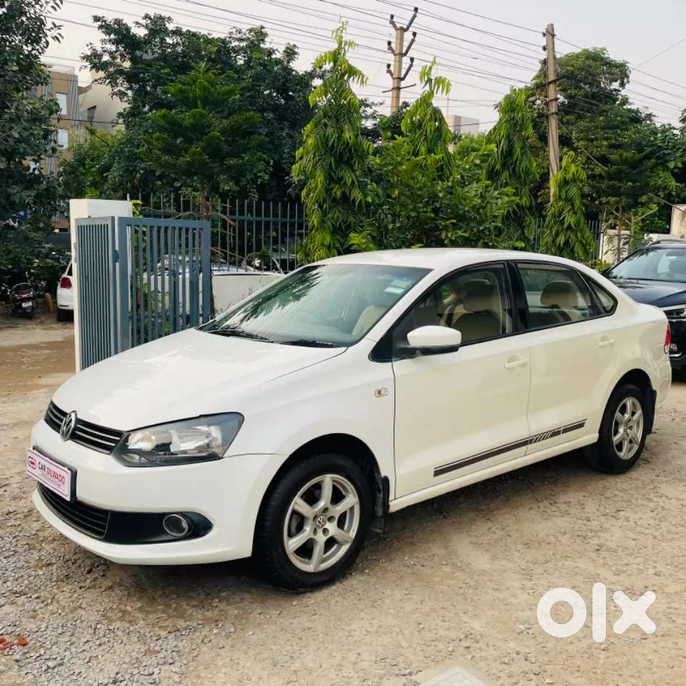 Volkswagen Vento Petrol Highline At, 2014, Petrol