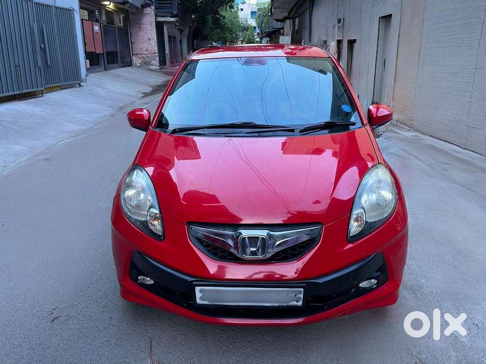 Honda Brio V Mt, 2013, Petrol