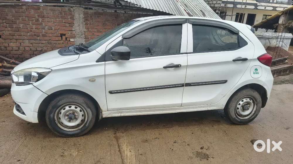 Tata Tiago Xe