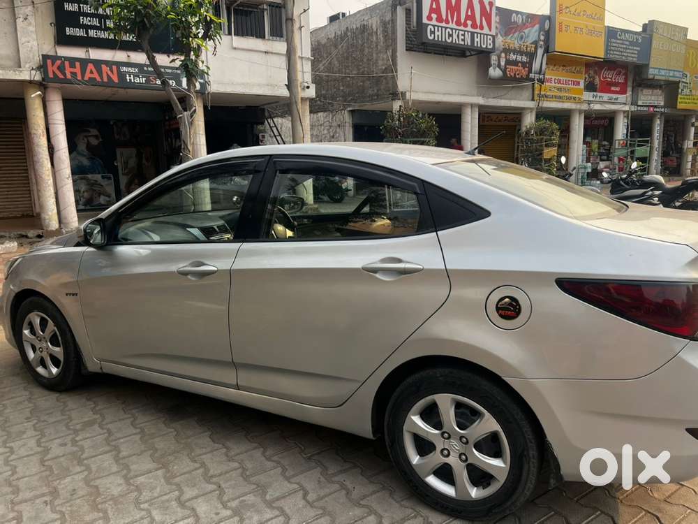 Hyundai Verna Petrol Manual 2011