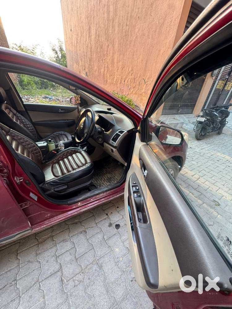Hyundai I20 Model 2011 Year
