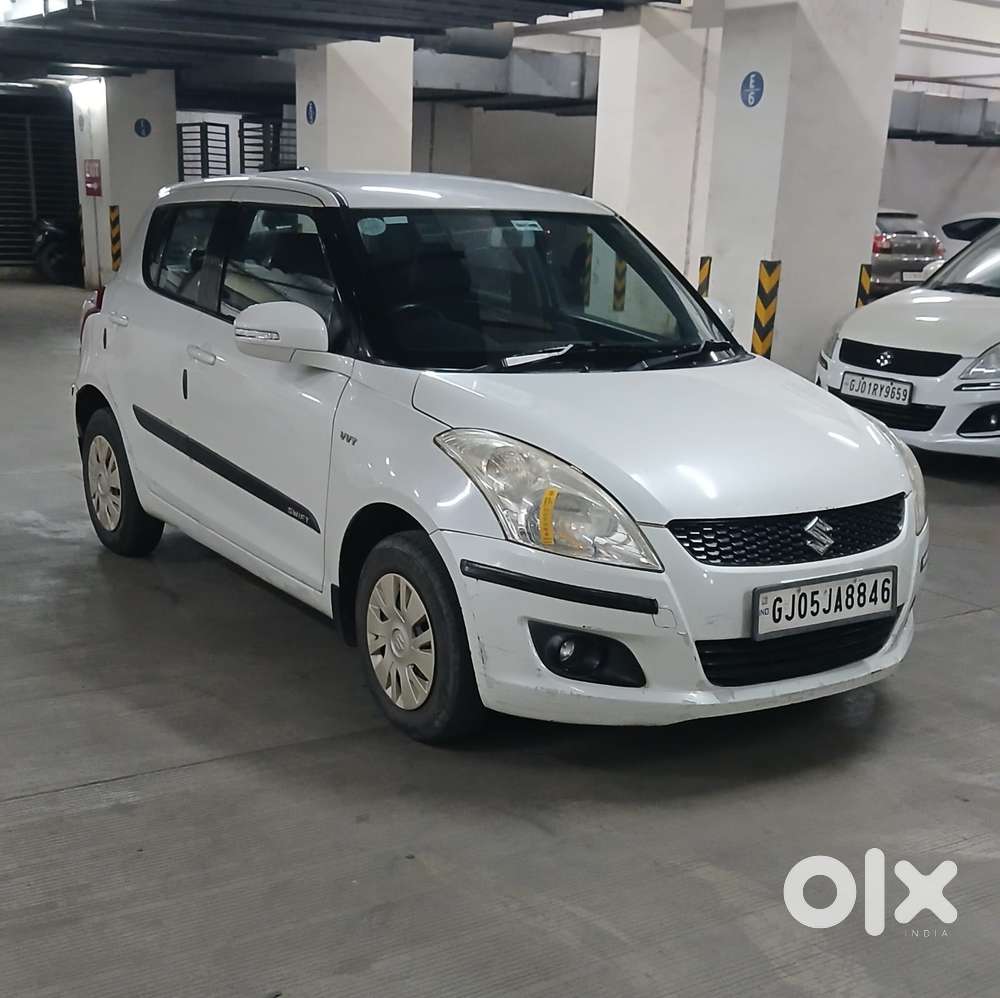 Maruti Suzuki Swift Vxi + Manual, 2012, Petrol