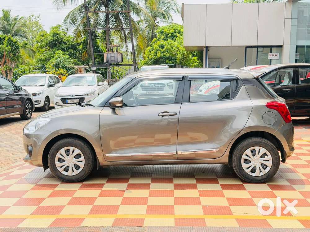 Maruti Suzuki Swift 1.2 Vxi (o), 2022, Petrol