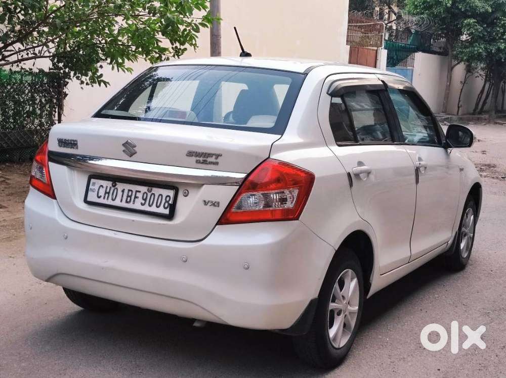Maruti Suzuki Swift Dzire 1.2 Vxi Bsiv, 2015, Petrol