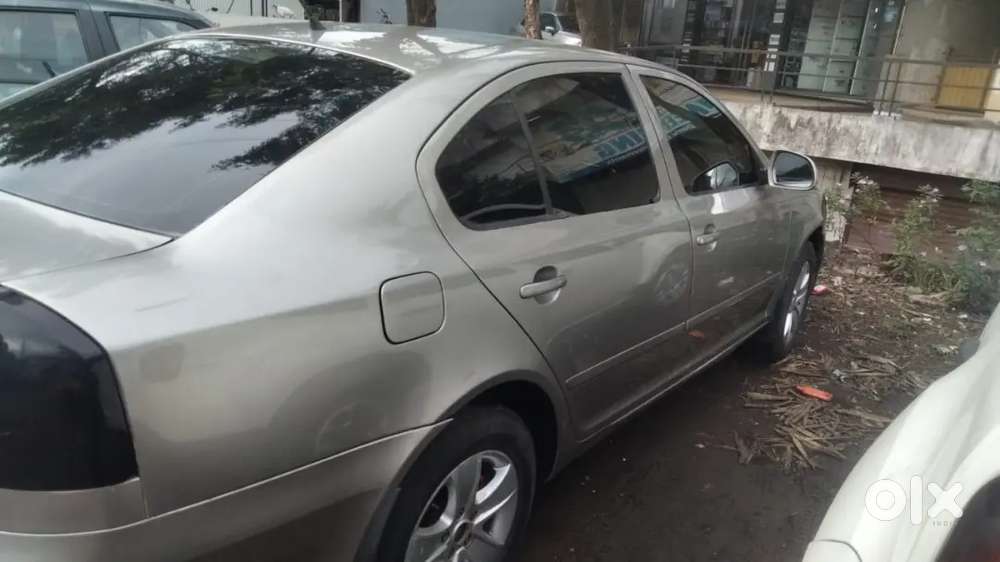 Skoda Laura 2.0 Ambiente 2011