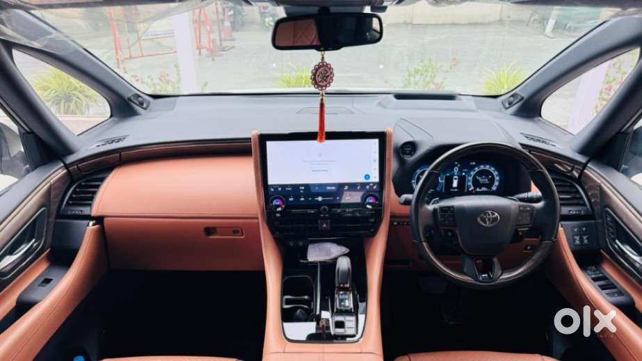 Toyota Innova Crysta