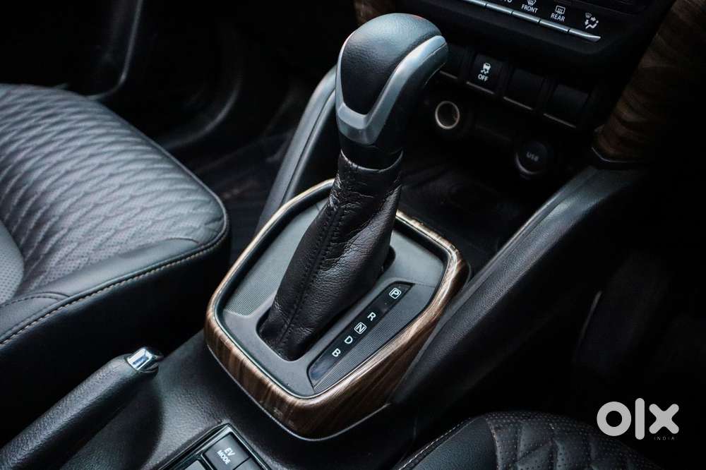 Maruti Suzuki Grand Vitara 1.5 Alpha Plus Intelligent Hybrid Ecvt, 2..