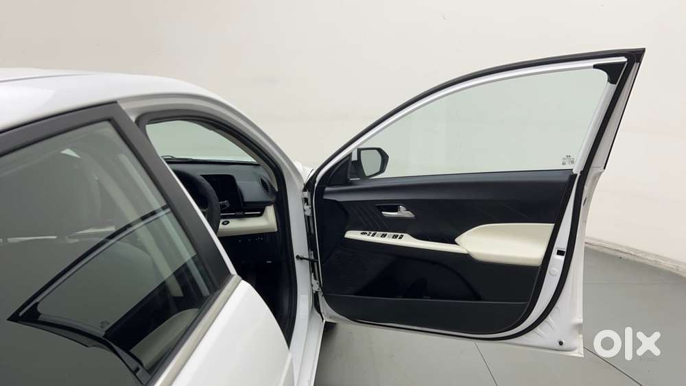 Hyundai Verna 1.5 Sx Petrol Mt, 2024, Petrol