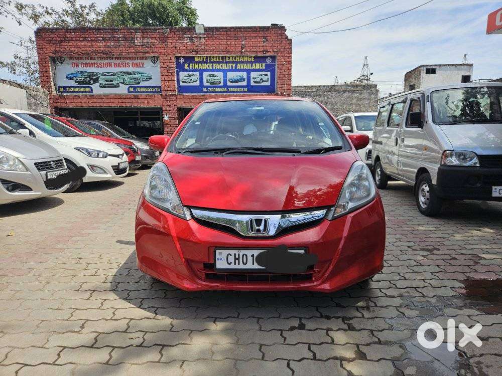 Honda Jazz V Mt Privilege, 2012, Petrol