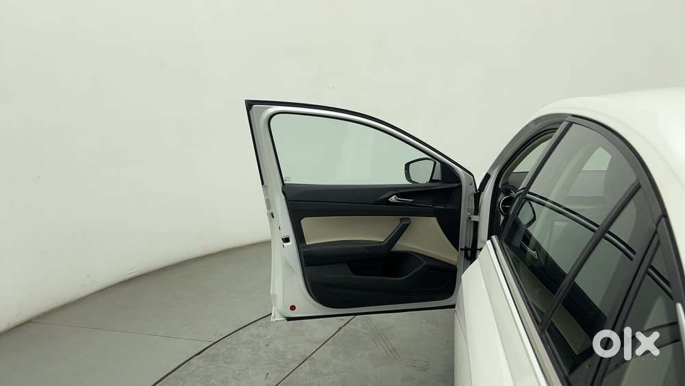 Skoda Slavia Style (non-sunroof), 2022, Petrol