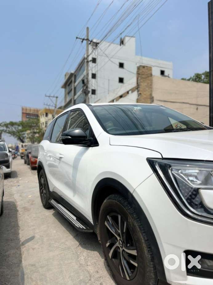 Mahindra Xuv700 2.0 Ax 5 Petrol At Str, 2022, Petrol