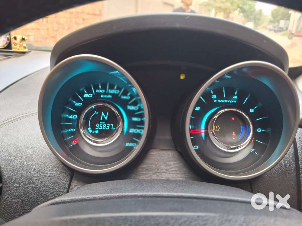 Mahindra Xuv500 W11 Option, 2020, Diesel