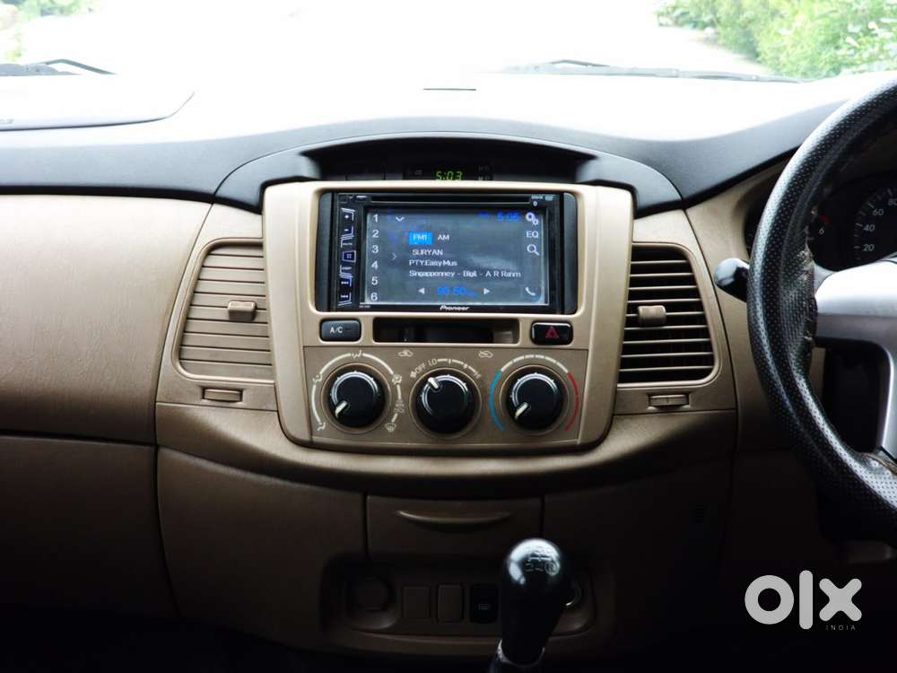 Toyota Innova 2.5 G (diesel) 8 Seater, 2015, Diesel