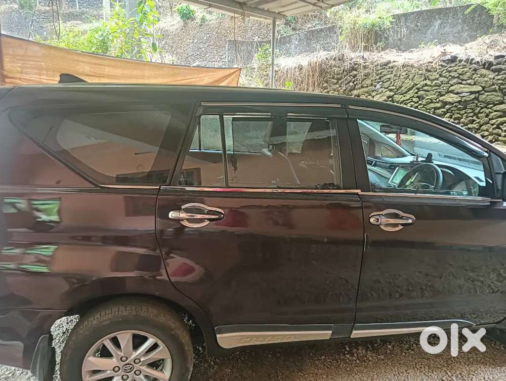 Toyota Innova Crysta 2016