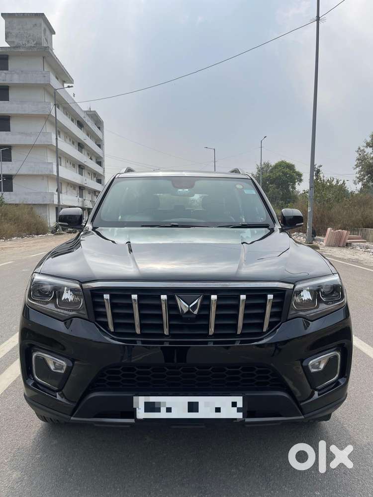 Mahindra Scorpio-n 2.0 Z8 L Petrol At 6 Str, 2025, Petrol