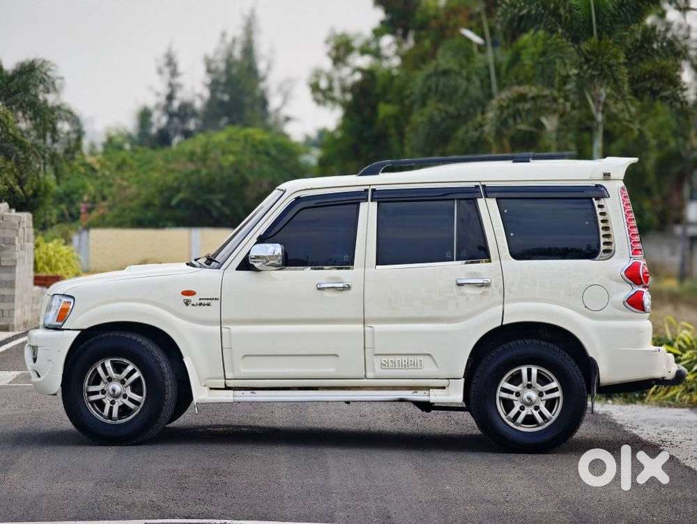 Mahindra Scorpio Vlx 2wd Bsiv, 2011, Diesel