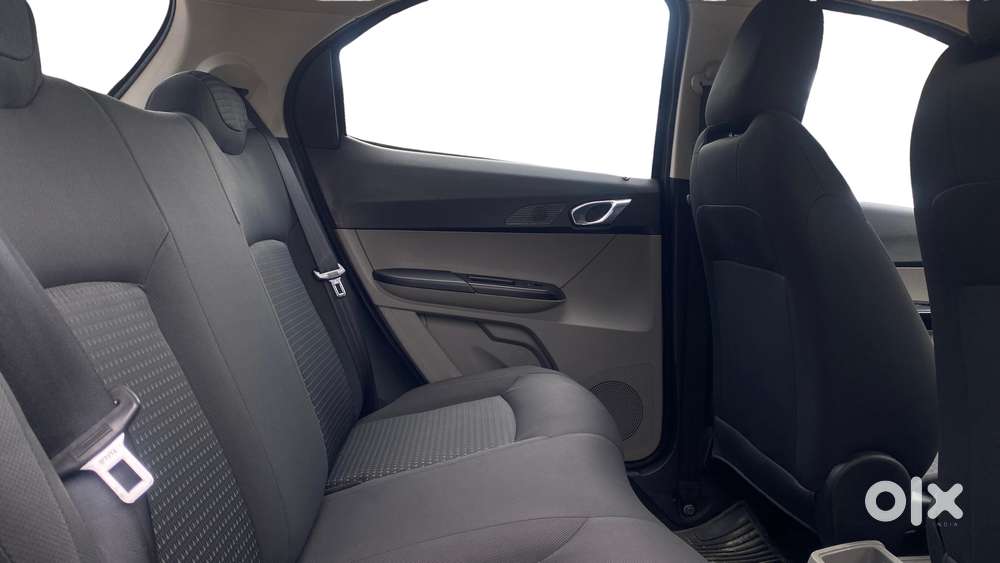 Tata Tiago 1.2 Revotron Xz, 2017, Petrol