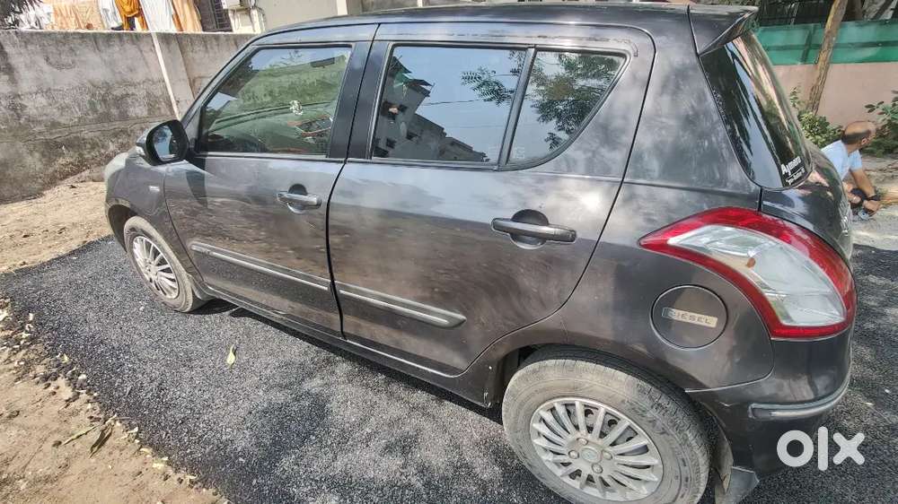 Maruti Suzuki Swift 2017 Diesel 128000 Km Driven