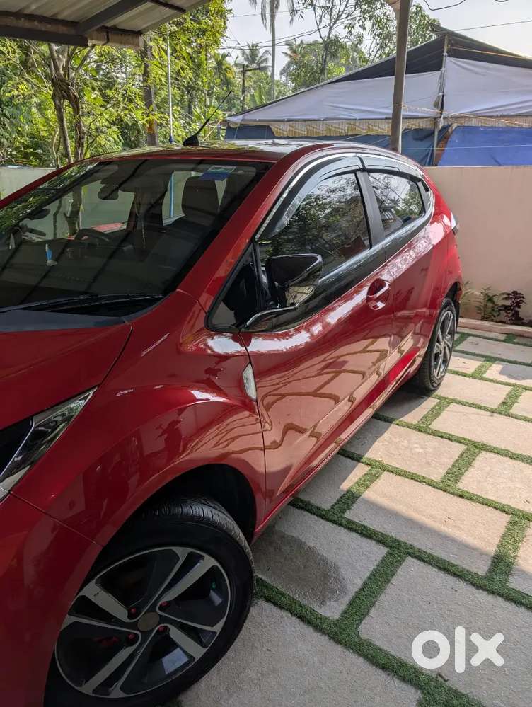 Tata Altroz 1.2 Xz 2020 - 30000 Km Family Used Car
