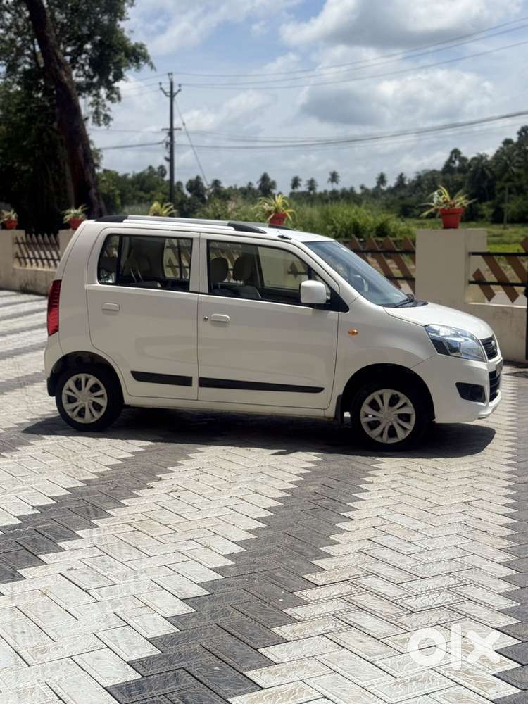 Maruti Suzuki Wagon R 1.0 Vxi, 2018, Petrol
