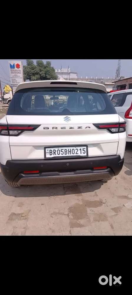 Maruti Suzuki Brezza 2024 Petrol 18000 Km Driven
