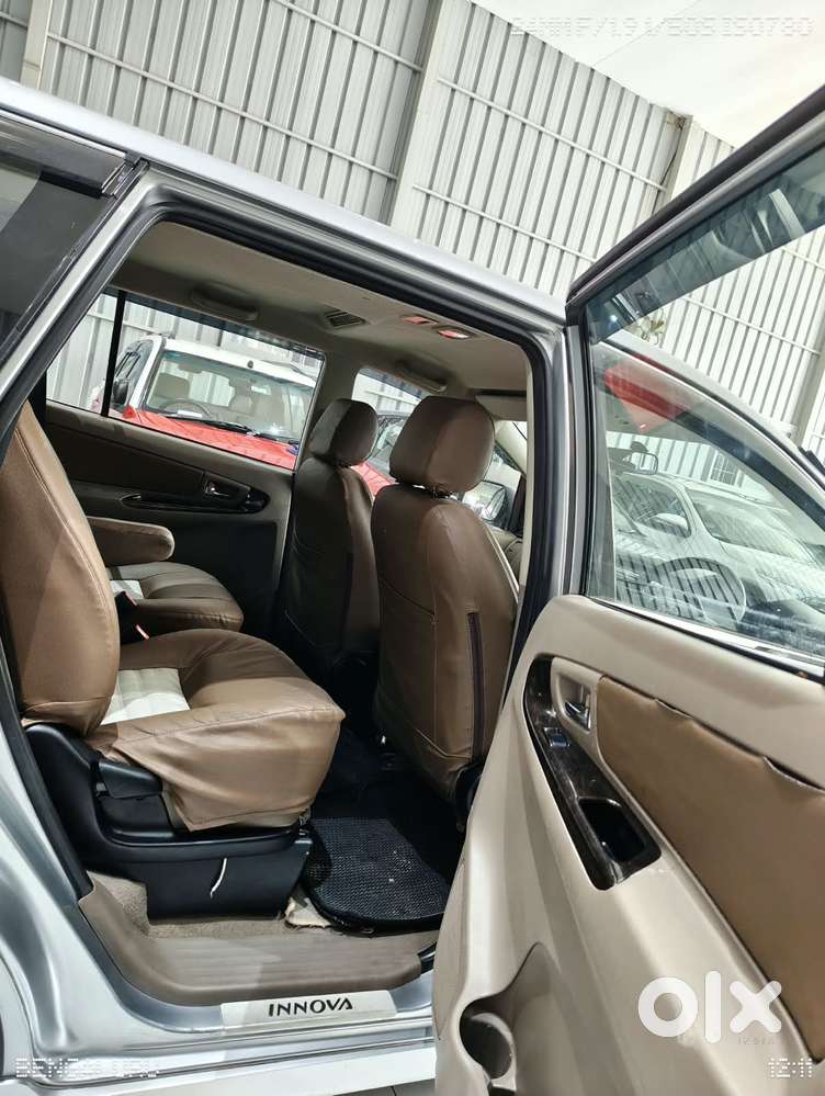 Toyota Innova 2.5 Vx 7 Seater Bs Iv, 2015, Diesel