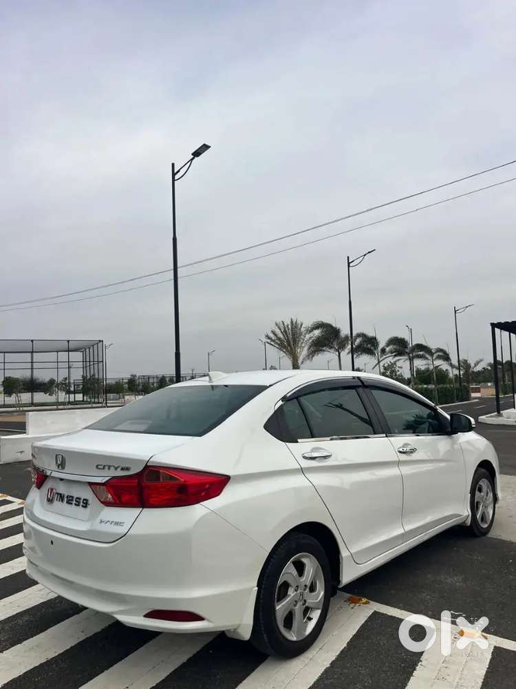 Honda City 1.5 Vx Petrol 2016